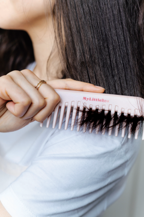 Hair comb & Pouch