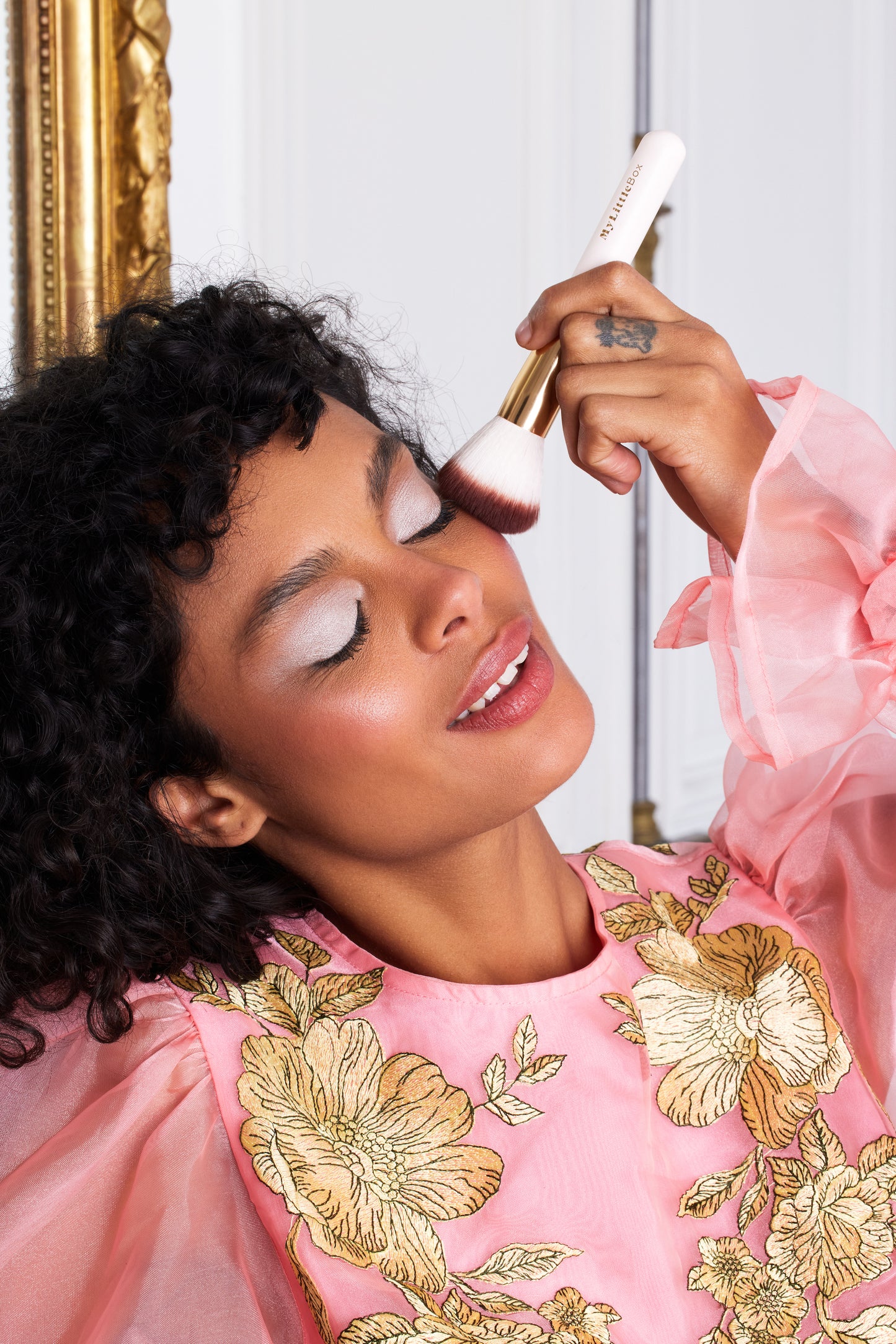Make up brush